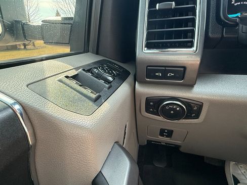 Used 2018 Ford F250 XLT w/ XLT Value Package AWD/4WD image 22