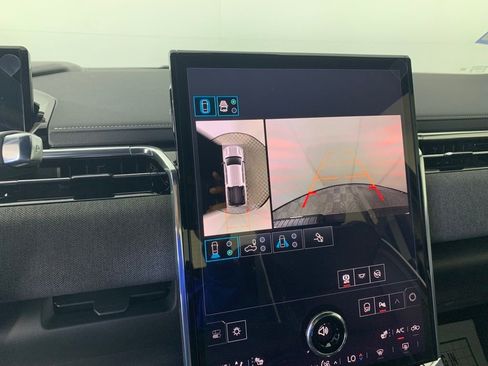 New 2026 GMC Sierra EV Elevation image 20