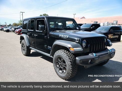 Used 2023 Jeep Wrangler Unlimited w/ Cold Weather Group image 8