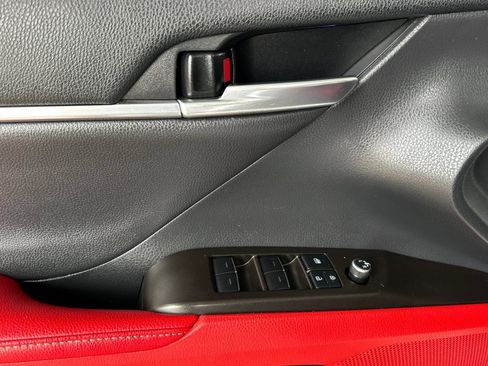 Used 2021 Toyota Camry XSE w/ Carpet Mat Package (TMS) FWD image 11