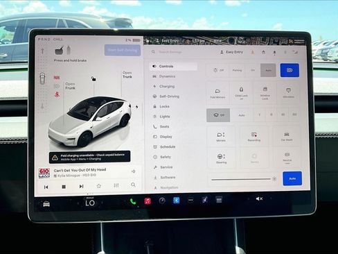 Used 2026 Tesla Model Y 2WD image 24
