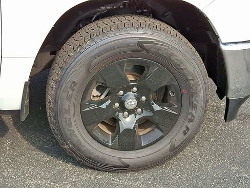 Certified 2022 RAM 1500 Big Horn image 8