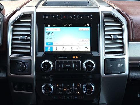 Used 2018 Ford F450 Platinum w/ Platinum Ultimate Package image 13