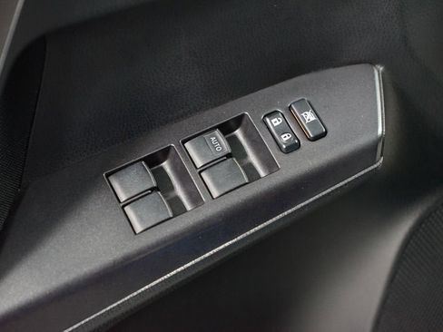 Used 2016 Toyota RAV4 LE image 27