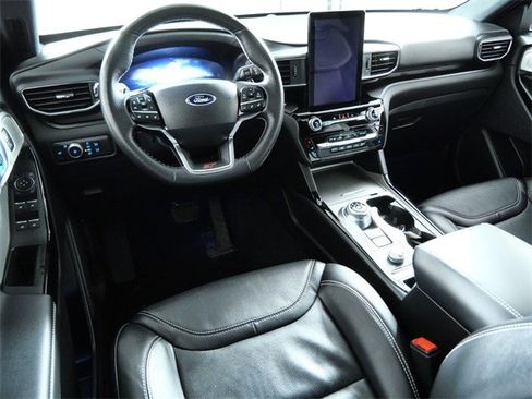 Certified 2022 Ford Explorer ST w/ Equipment Group 401A image 4