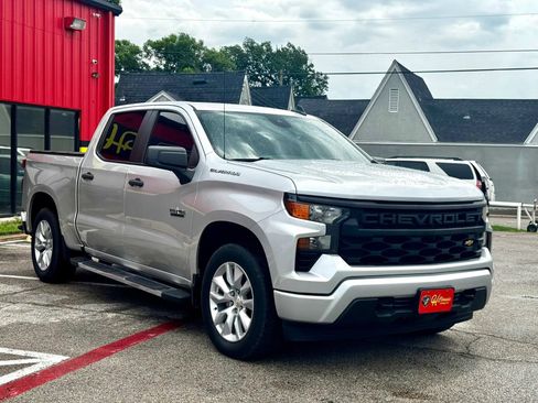 Used 2022 Chevrolet Silverado 1500 Custom RWD image 9