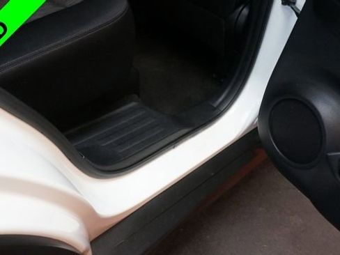 Used 2017 Nissan Rogue SV image 47