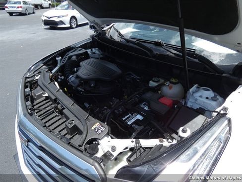 Used 2017 Cadillac XT5 Luxury image 8