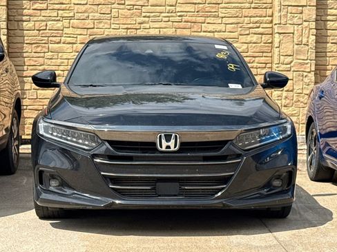 Used 2021 Honda Accord Sport image 2