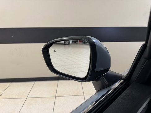 New 2026 Mitsubishi Outlander SE image 17