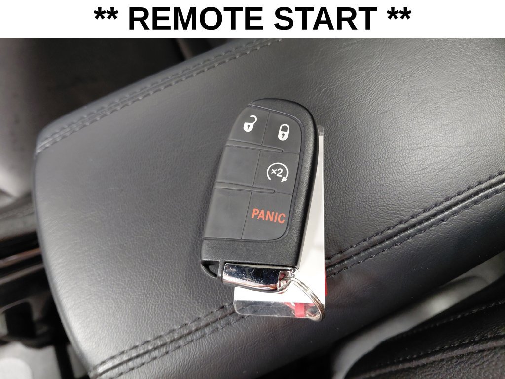 Used 2025 Jeep Compass Limited w/ Sun & Sound Group AWD/4WD image 9