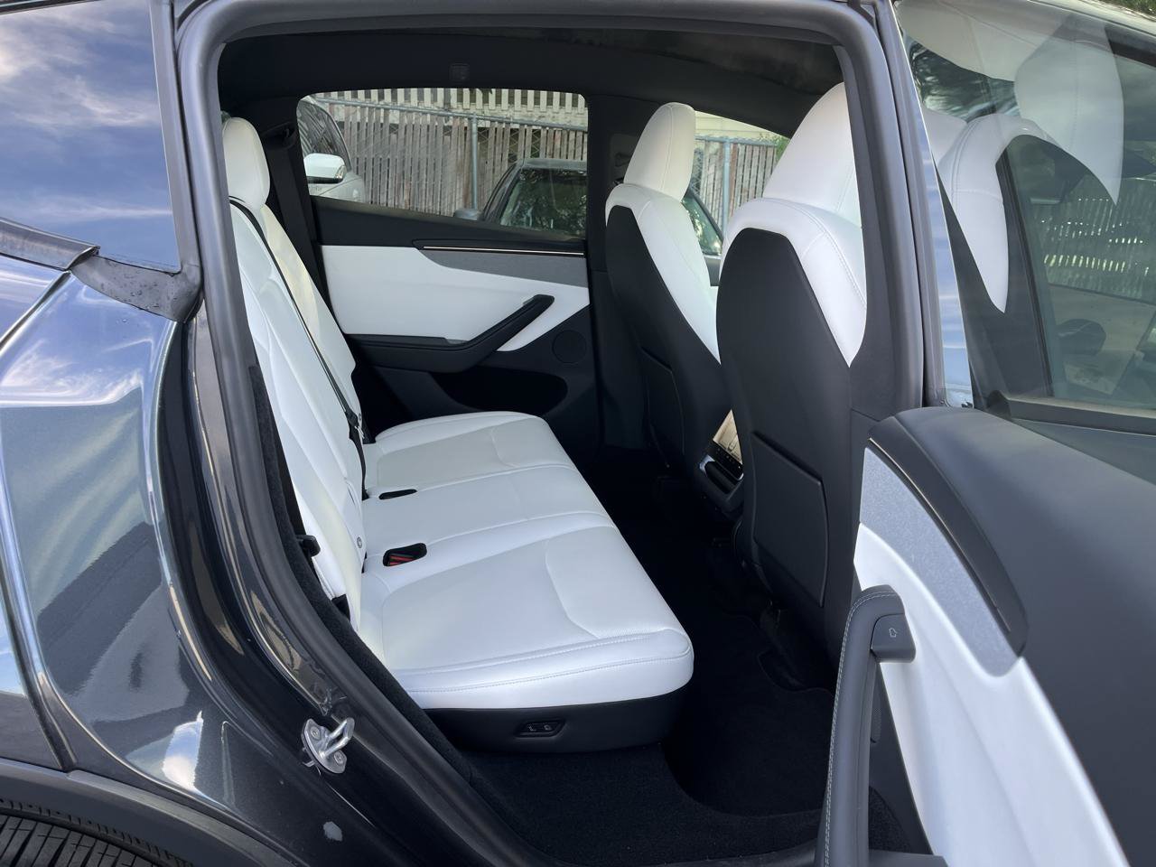 Used 2026 Tesla Model Y Long Range AWD/4WD image 20