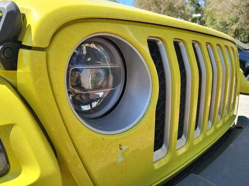 Used 2022 Jeep Wrangler Unlimited Sahara image 8