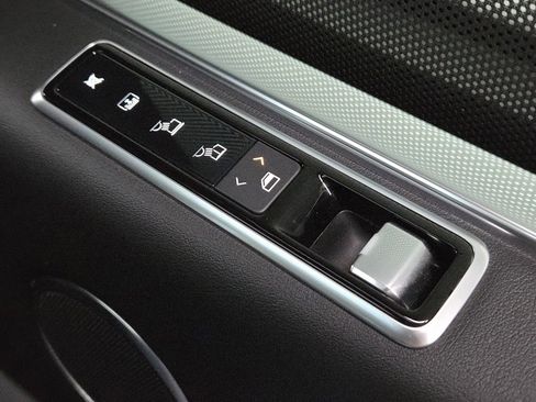 Used 2021 Land Rover Range Rover P525 Westminster Edition LWB image 39