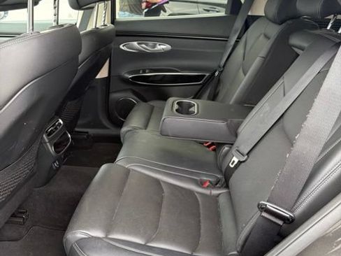 Used 2025 Genesis GV70 2.5T AWD/4WD image 9