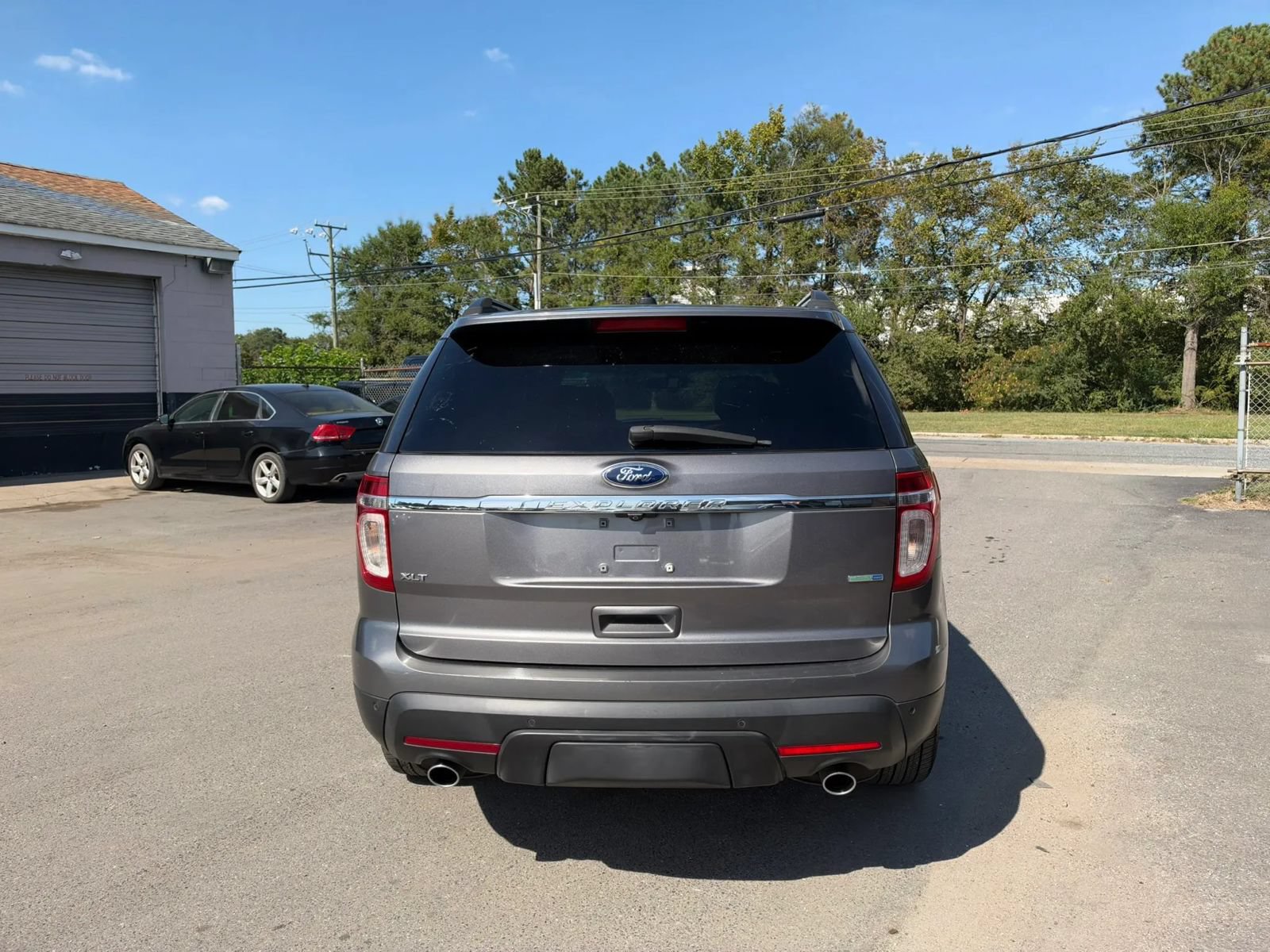Used 2013 Ford Explorer XLT AWD/4WD image 4