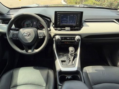 Certified 2021 Toyota RAV4 XLE AWD/4WD image 9