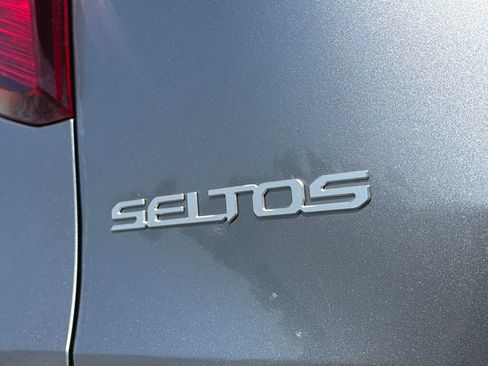 Used 2026 Kia Seltos LX FWD image 15