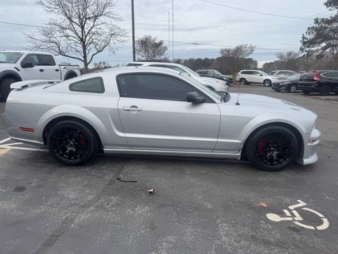 Used 2006 Ford Mustang GT image 5