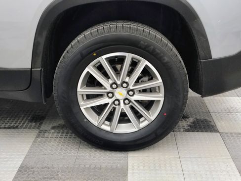 Used 2023 Chevrolet Traverse LT AWD/4WD image 15