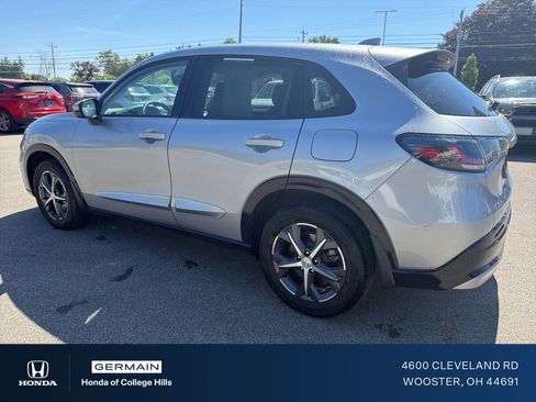Used 2024 Honda HR-V EX-L image 9