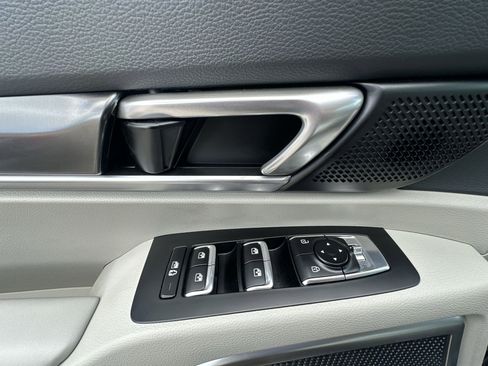 Certified 2024 Kia Telluride S w/ S Sunroof Package image 14