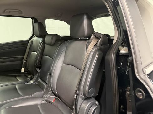 Used 2023 Honda Odyssey Touring image 49