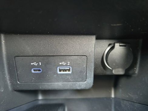 Used 2024 Nissan Kicks SV FWD image 6