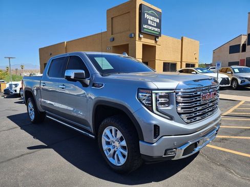 Used 2023 GMC Sierra 1500 Denali w/ Technology Package AWD/4WD image 1