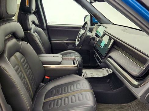 Used 2023 Rivian R1T Adventure image 27
