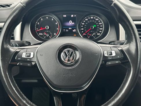 Used 2018 Volkswagen Atlas SEL AWD/4WD image 21