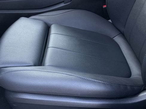 Used 2025 Mercedes-Benz CLA 250 image 21