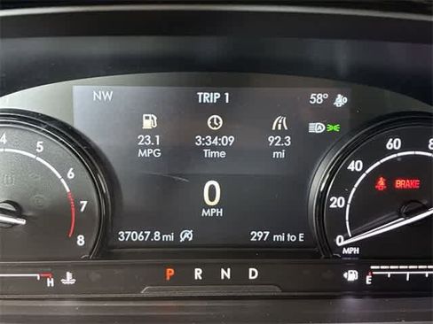 Used 2021 Lincoln Corsair AWD image 34