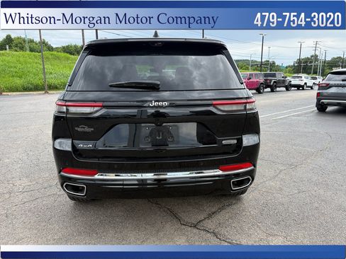 Used 2023 Jeep Grand Cherokee Overland w/ Luxury Tech Group IV AWD/4WD image 6