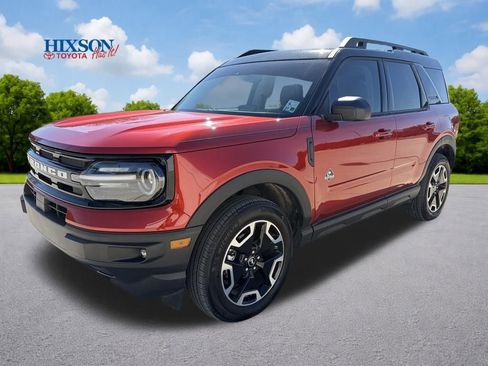 Used 2024 Ford Bronco Sport Outer Banks w/ Tech Package image 3