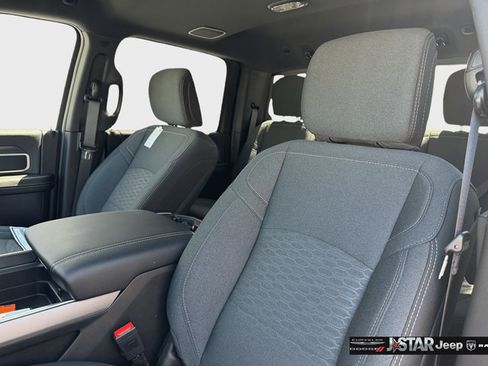 New 2026 RAM 2500 Big Horn AWD/4WD image 13