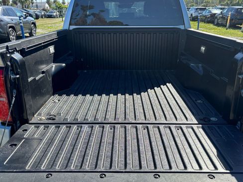 Used 2025 Toyota Tacoma TRD Off-Road image 32