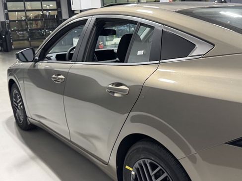 New 2026 Nissan Sentra SV w/ SV Convenience Package FWD image 19
