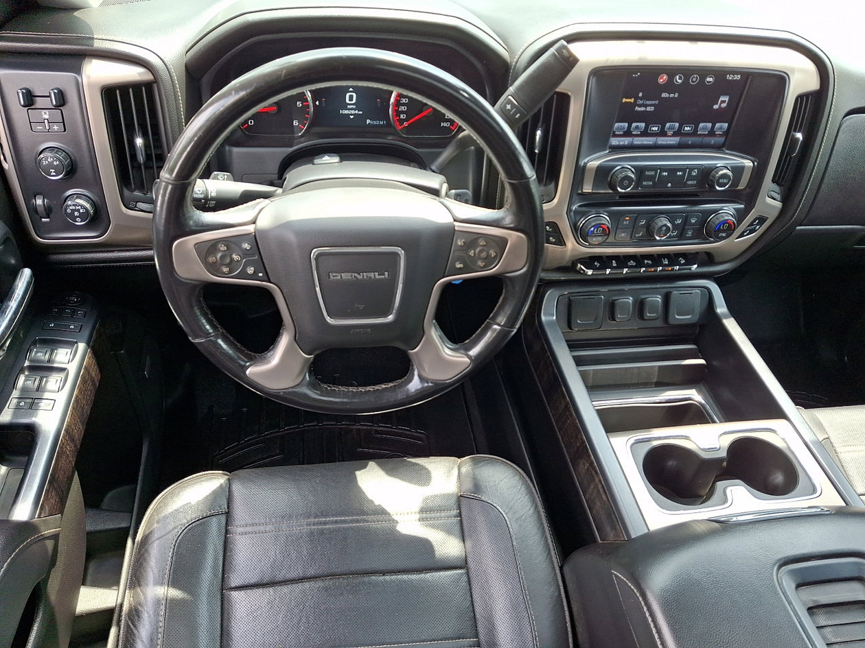 Used 2016 GMC Sierra 2500 Denali w/ Driver Alert Package AWD/4WD image 11
