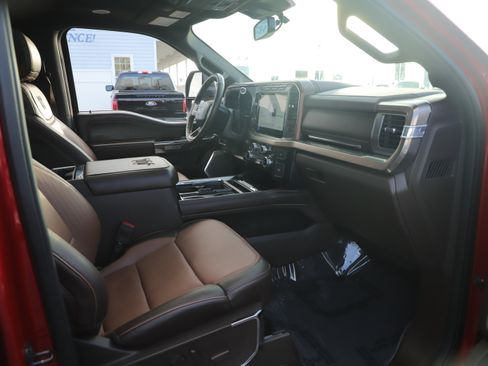 Used 2024 Ford F350 King Ranch w/ FX4 Off-Road Package image 18