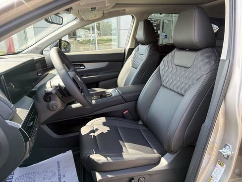 Certified 2026 Nissan Murano Platinum w/ Cargo Package AWD/4WD image 15