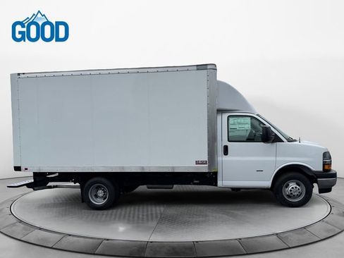 New 2025 Chevrolet Express 3500 w/ Power Convenience Package image 6