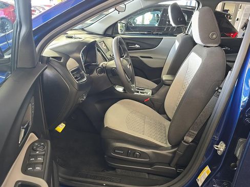 Used 2023 Chevrolet Equinox LT FWD image 9