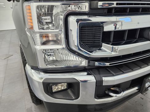 Used 2020 Ford F350 XLT w/ XLT Premium Package image 25