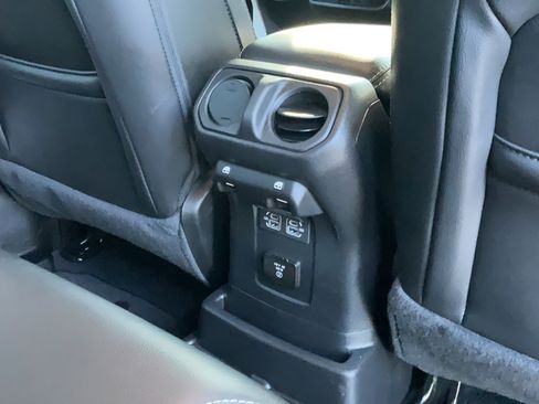 Used 2023 Jeep Wrangler Unlimited Sahara w/ Dual Top Group AWD/4WD image 22