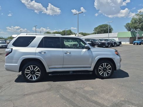 Used 2016 Toyota 4Runner Limited AWD/4WD image 2
