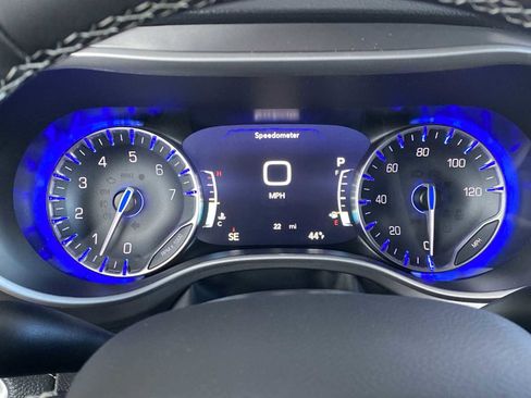 New 2026 Chrysler Pacifica Select AWD/4WD image 29