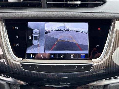 Used 2024 Cadillac XT6 Sport w/ Platinum Package image 22