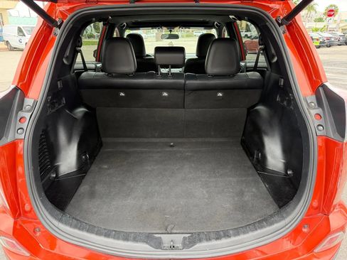 Used 2016 Toyota RAV4 SE FWD image 27