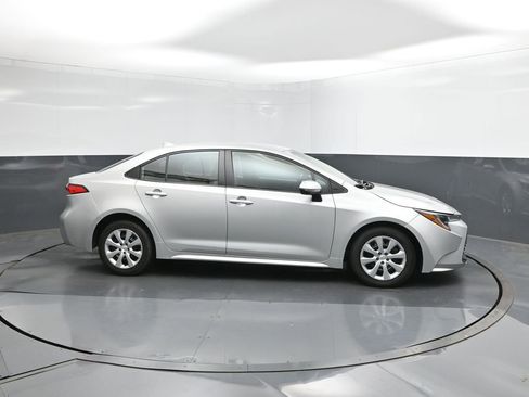 Used 2024 Toyota Corolla LE FWD image 15